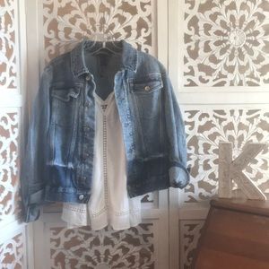 Ombré Jean Jacket + White Top 😍